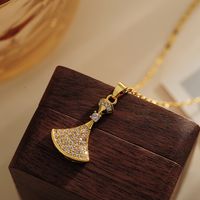 Copper 18K Gold Plated Elegant Lady Classic Style Inlay Round Sector Ginkgo Leaf Rhinestones Pendant Necklace main image 6