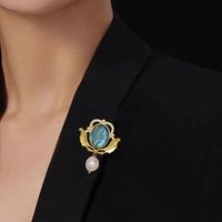 Luxurious Simple Style Classic Style Oval Copper Plating Inlay Pearl Women's Brooches 1 Piece main image 3