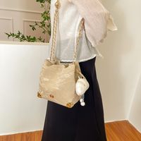 Women's Medium Pu Leather Solid Color Classic Style Bucket Magnetic Buckle Bucket Bag main image 3