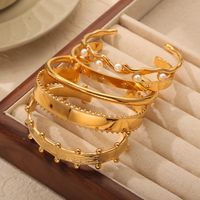 Titanium Steel 18K Gold Plated Casual Simple Style Streetwear Plating Inlay Round Spray Ball Artificial Pearls Rhinestones Bangle main image 1