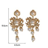 1 Paire Élégant Dame Style Classique Fleur Incruster Alliage De Zinc Perles Artificielles Strass Boucles D'oreilles main image 2