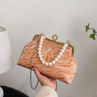 Women's Medium Cloth Solid Color Elegant Beading Shell Buckle Crossbody Bag Evening Bag sku image 6