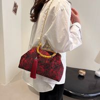 Women's Medium Cloth Flower Elegant Streetwear Tassel Clasp Frame Crossbody Bag main image 4