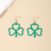 1 Pair Casual Simple Style Shamrock Hollow Out Alloy Drop Earrings main image 4