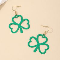 1 Pair Casual Simple Style Shamrock Hollow Out Alloy Drop Earrings main image 3