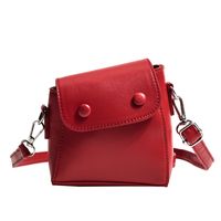 Women's Small Pu Leather Solid Color Vintage Style Magnetic Buckle Crossbody Bag sku image 3