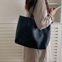 Women's Large Pu Leather Solid Color Classic Style Magnetic Buckle Tote Bag sku image 2