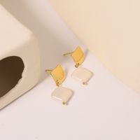 1 Pair Retro Solid Color Plating 304 Stainless Steel Freshwater Pearl Pearl 18K Gold Plated Drop Earrings main image 4