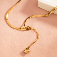 304 Stainless Steel 18K Gold Plated Casual Commute Plating Pentagram Geometric Butterfly Pendant Necklace main image 4