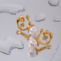 1 Pair Simple Style Irregular Three-dimensional Inlay 304 Stainless Steel Artificial Pearls 18K Gold Plated Drop Earrings main image 6
