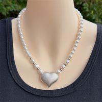 Simple Style Classic Style Heart Shape Artificial Pearl Plastic Copper Beaded 18K Gold Plated Women's Necklace main image 8