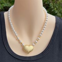 Simple Style Classic Style Heart Shape Artificial Pearl Plastic Copper Beaded 18K Gold Plated Women's Necklace main image 9