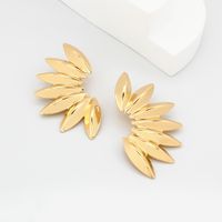 1 Pair Sweet Simple Style Leaves Plating Iron Gold Plated Ear Studs main image 1