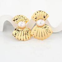 1 Pair Elegant Sweet Shell Plating Iron Gold Plated Drop Earrings main image 1
