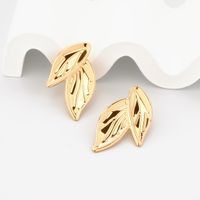 1 Pair Retro Commute Leaves Plating Iron Gold Plated Ear Studs main image 4
