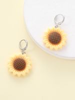 1 Pair Casual Cute Sunflower Alloy Resin Drop Earrings main image 3
