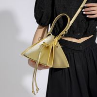 Women's Small Pu Leather Solid Color Streetwear Triangle Zipper Handbag main image 5