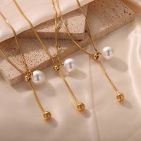 Elegant French Style Simple Style Round Artificial Pearl Titanium Steel Asymmetrical 18K Gold Plated Women's Pendant Necklace Long Necklace main image 4