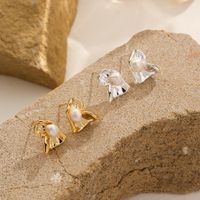 1 Pair IG Style Simple Style Solid Color Inlay Copper Freshwater Pearl 18K Gold Plated Silver Plated Ear Studs main image 3