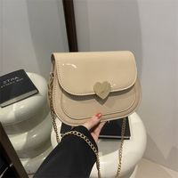 Women's Medium Pu Leather Heart Shape Solid Color Classic Style Square Flip Cover Crossbody Bag main image 4