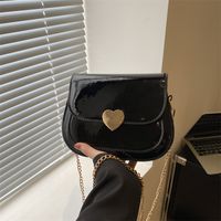 Women's Medium Pu Leather Heart Shape Solid Color Classic Style Square Flip Cover Crossbody Bag main image 5