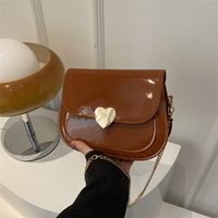 Women's Medium Pu Leather Heart Shape Solid Color Classic Style Square Flip Cover Crossbody Bag main image 6
