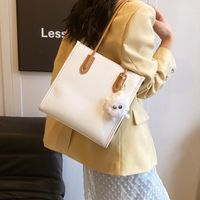 Women's Medium Pu Leather Solid Color Classic Style Zipper Shoulder Bag main image 1