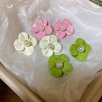 1 Pair Sweet Flower Inlay Alloy Imitation Pearl Ear Studs main image 1