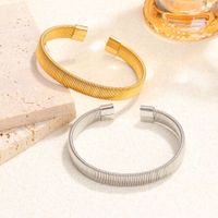 Simple Style Solid Color 304 Stainless Steel 18K Gold Plated Bangle In Bulk main image 1