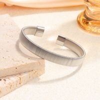 Simple Style Solid Color 304 Stainless Steel 18K Gold Plated Bangle In Bulk sku image 1