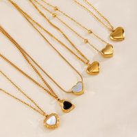 304 Stainless Steel 18K Gold Plated Simple Style Classic Style Plating Inlay Heart Shape Artificial Shell Rhinestones Pendant Necklace main image 5
