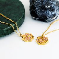 304 Stainless Steel 18K Gold Plated IG Style Basic Classic Style Enamel Geometric Flower Pendant Necklace main image 1