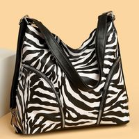 Women's Large Oxford Cloth Zebra Classic Style Square Zipper Shoulder Bag sku image 2