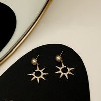 1 Pair Sweet Artistic Eight Awn Star Inlay Copper Pearl Zircon 18K Gold Plated Drop Earrings main image 4