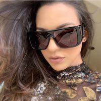 95515 Promotion Détails Divisé Qualité Européen Et Américain Lunettes De Soleil De Mode Boîte Stéréo Lunettes De Soleil Vente Chaude Lunettes De Soleil sku image 3