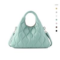 Women's Medium Pu Leather Solid Color Classic Style Triangle Magnetic Buckle Cloud Shape Bag sku image 1
