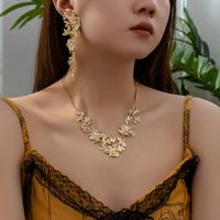 Elegant Lady Modern Style Flower Alloy Plating Inlay Artificial Pearls 14K Gold Plated Women's Jewelry Set main image 1