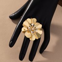 Bijoux En Gros Style Simple Style Classique Fleur Alliage Verre Incruster Anneaux sku image 1