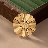 Elegant Lady Modern Style Flower Alloy Plating Inlay Artificial Pearls Women's Brooches main image 5