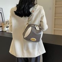 Women's Pu Leather Color Block Basic Sewing Thread Zipper Shoulder Bag main image 5