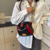 Women's Pu Leather Color Block Basic Sewing Thread Zipper Shoulder Bag sku image 2