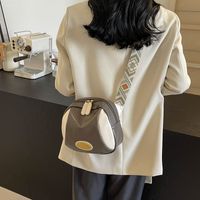 Women's Pu Leather Color Block Basic Sewing Thread Zipper Shoulder Bag sku image 3