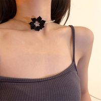 Retro Vacation Sweet Flower 304 Stainless Steel Arylic Plating Inlay Artificial Crystal Silver Plated Women's Choker main image 3