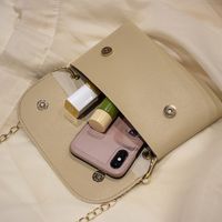 Women's Pu Leather Solid Color Classic Style Magnetic Buckle Crossbody Bag main image 2