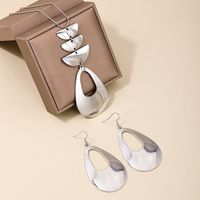 Nordic Style Simple Style Water Droplets Alloy Chain Hollow Out Women's Jewelry Set main image 4
