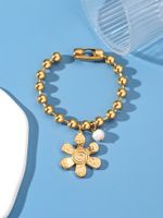 304 Stainless Steel 24K Gold Plated Sweet Classic Style Beaded Inlay Flower Pearl Bracelets main image 3