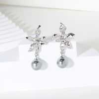 1 Pair Elegant Vintage Style French Style Flower Inlay Alloy Pearl Silver Plated Drop Earrings main image 3
