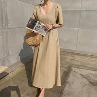Frau Normales Kleid Einfacher Stil V-Ausschnitt Kurzarm Einfarbig Midi-Kleid Ferien Täglich main image 3
