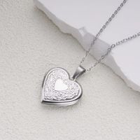 304 Stainless Steel 18K Gold Plated IG Style Sweet Heart Shape Pendant Necklace Locket Necklace sku image 1