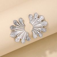 1 Piece Simple Style Classic Style Flower Irregular Zinc Alloy Ear Studs main image 4